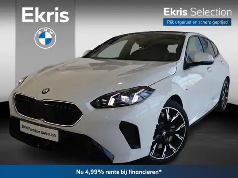BMW 1 Serie 120 M Sportpakket Pro | Head-Up | 360 Camera | Dodehoekdetectie | Iconic Glow | Stoelver