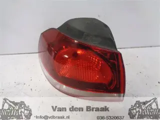 Volkswagen Golf Hatchback 2008-2012 Achterlicht links buitenzijde