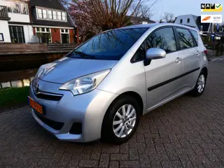 Toyota Verso-S 1.3 VVT-i Comfort Plus 100pk Airco Trekhaak Hoge instap