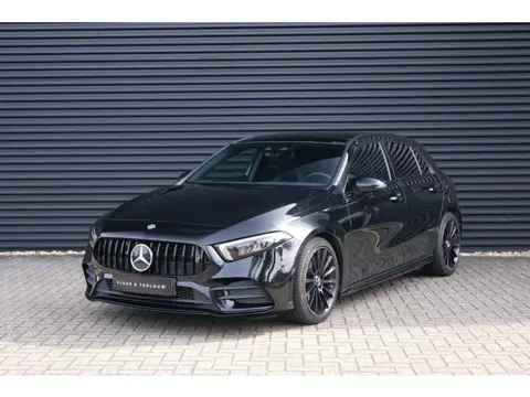 Mercedes-Benz A-Klasse 200 Business Solution AMG / Pano dak / 18 Inch AMG Velgen /