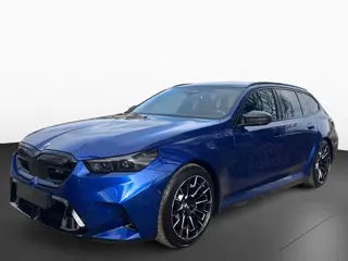 BMW 5 Serie Touring M5 ** M-DRIVER PACK (305 km/h), B&W, PANO, TREKH, MERINO LEDER, 20/21 INCH LMV *