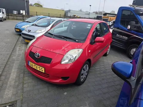 Toyota Yaris 1.3 VVTi 2007 5 deurs airco APK 3-27