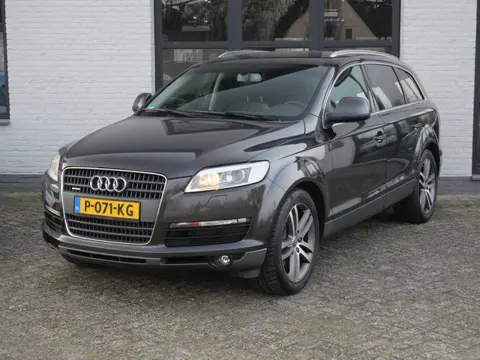 Audi Q7 4.2 FSI quattro Pro Line+ 5+2 186.00km !!! Xenon Bose Navi
