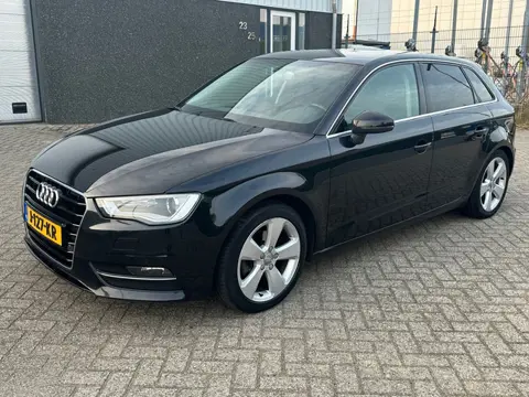 Audi A3 Sportback 1.4 TFSI Ambition Pro Line S 2013
