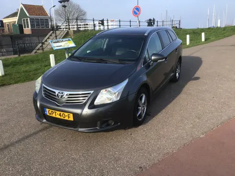 Toyota Avensis wagon 2.0 D-4D Business Bj2010/227000km/leer interieur