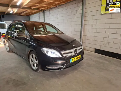 Mercedes-Benz B-klasse 180 Ambition Comfort Automaat, Trekhaak, Cruise control