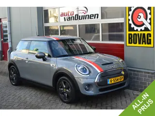 MINI Mini Electric Basic 33 kWh O.a: Navi, Clima, Cruise, Sportstoelen, Carplay, Etc. All-in prijs!