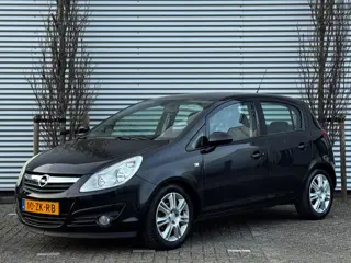 Opel Corsa 1.4-16V Cosmo