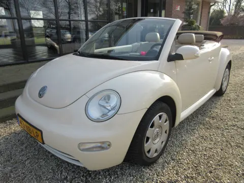Volkswagen New Beetle Cabriolet 1.6 (bj 2003)