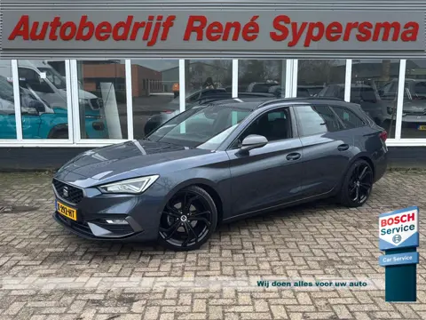 SEAT Leon Sportstourer 1.5 TSI FR Launch Edition | Uitklapbare Trekhaak | Sfeerverlichting | Apple C