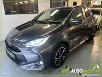 Toyota Yaris 1.5 Hybrid 115 Business Plus | NIEUW 36 KM GEREDEN | | Apple Car Play | PDC |BTW