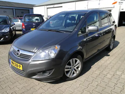 Opel Zafira 1.8 Cosmo