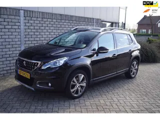 Peugeot 2008 1.2 PureTech Blue Lease Allure Panodak Half Leder Sportstoelen Navi Camera Clima Cruise