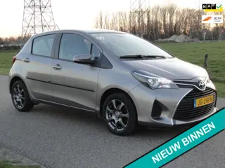 Toyota Yaris 1.0 VVT-i Aspiration Met AIRCO I NAVIG I CAMERA