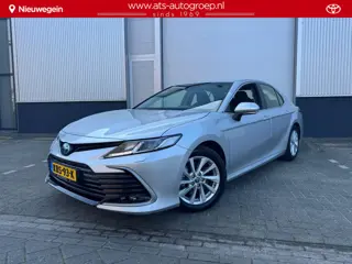 Toyota Camry 2.5 Hybrid Business Leder