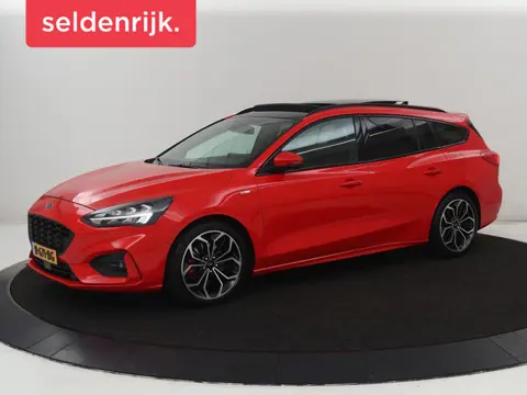 Ford Focus 1.0 EcoBoost ST Line | Panoramadak |  Stoel & stuurverwarming | Camera | Carplay | 18'' |