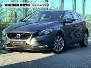 Volvo V40 1.5 T3 Momentum Automaat / Trekhaak / Cruise control / Automaat / Parkeersensoren achter /