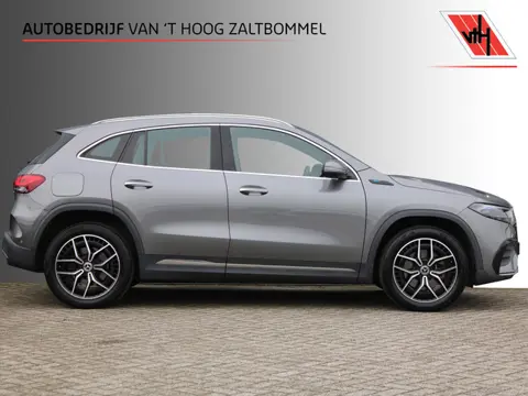 Mercedes-Benz EQA 250 AMG LINE 67 kWh PANORAMADAK MEMORY BURMESTER HEAD-UP DISTRONIC 360-CAMERA