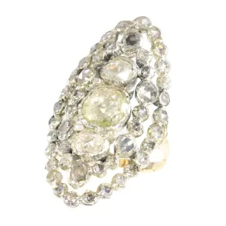 Victorian Craftsmanship: A Ring of Royal Allure