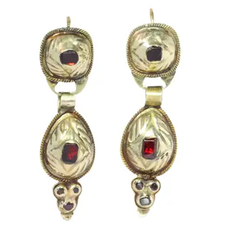 Mid-18th-Century Iberian Earrings  Garnets in Gold with Chased Floral Backs