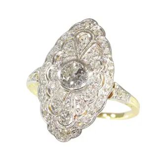 Vintage Diamond Ring with Belle Époque Touch  Crafted for Quiet Grandeur