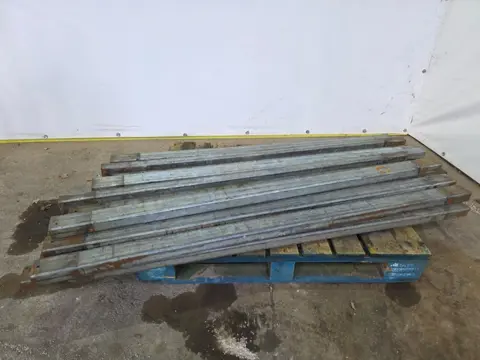 Diversen stalen kokerprofielen Partij Stalen Kokerprofielen – Rechthoekige Buizen – Constructiestaal