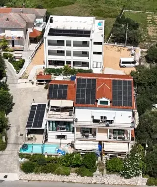 Studios en Appartementen bij DeltaS Rab