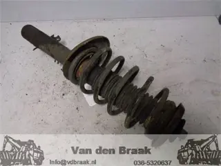 Peugeot 207 SW 1.6 VTi 2007-2013 Veerpoot rechts voor