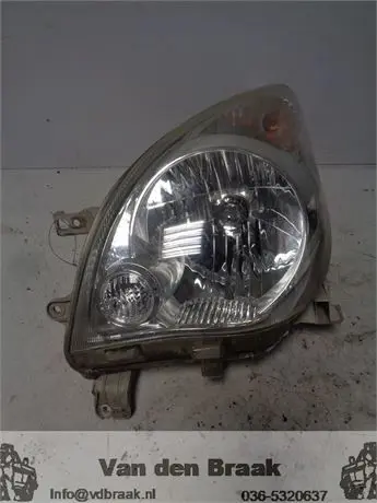 Daihatsu Cuore 2007-2013 Koplamp links