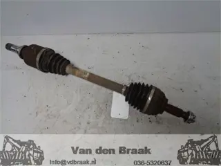 Renault Clio III 1.4 16V 2005-2009 Aandrijfas links voor