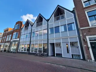 Woning aan de Oude Herengracht te Leiden