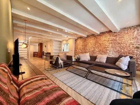 Woning aan de Haarlemmerstraat te Amsterdam