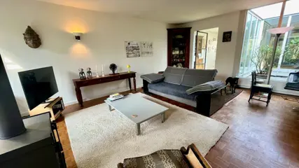 Woning aan de Lange Beestenmarkt te Den Haag