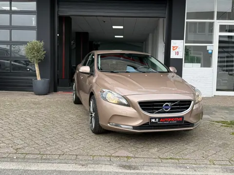 Volvo V40 1.6 T3 Momentum