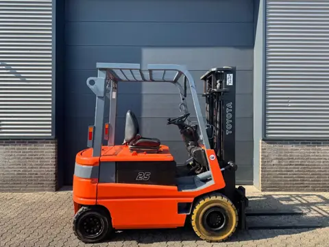 Toyota FBM25 2,5 ton elektrische heftruck