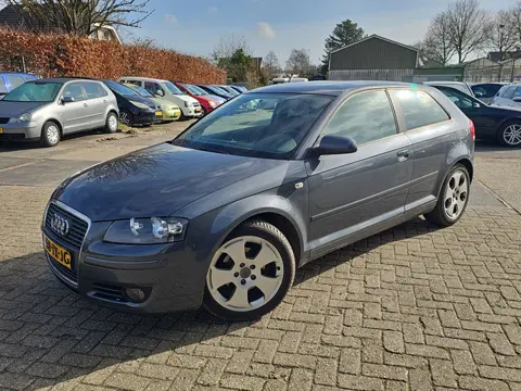 Audi A3 1.6 FSI Ambition Pro Line |CLIMA|LM VELGEN|TREKHAAK|CRUISE|VOLL ONDERH.| 18470 / 4719