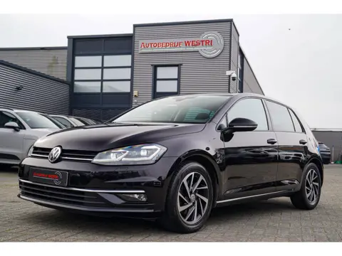 Volkswagen Golf 1.5 TSI Highline | Xenon / LED | Automaat | Facelift | Stoelverwarming | Climatronic