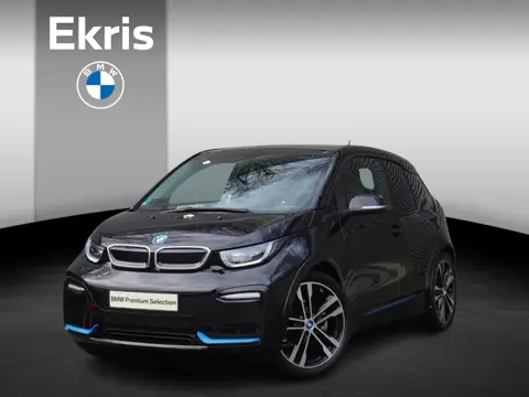 BMW i3s 120Ah Comfort Access | Achteruitrijcamera | Driving Assistant Plus | Elektrisch verwarmde vo