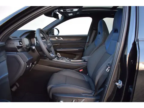 Lynk & Co 01 1.5 FACELIFT / ZWARTE HEMEL / VIRTUAL / 360 CAMERA / INFINITY GELUID / PANORAMADAK / AD