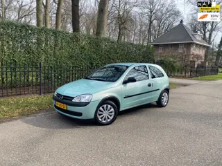Opel Corsa 1.2-16V Auromaat, Airco, Trekaak, 2e Eigenaar!