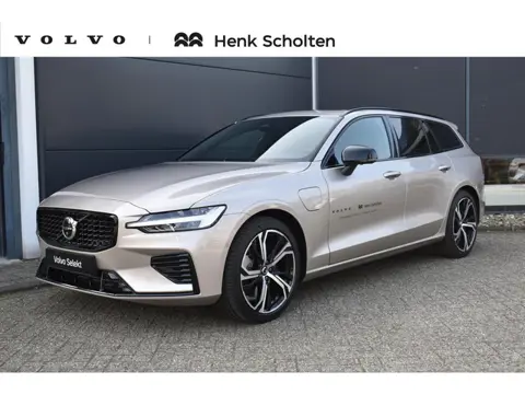 Volvo V60 2.0 T8 Plug-in hybrid AWD Ultra Dark Panorama/schuifdak | 360 camera | Extra getint glas a