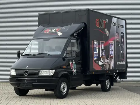 Mercedes Sprinter 312 Bakwagen met laadklep Dhollandia