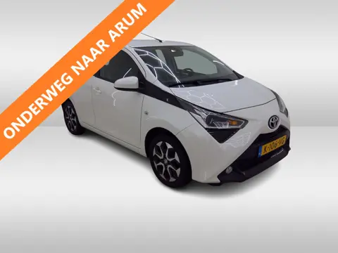Toyota Aygo 1.0 VVT-i x-joy AUTOMAAT ECC | LMV | CAMERA | BT-TEL