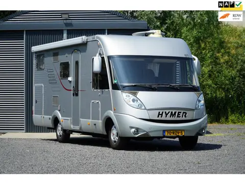 Hymer B674 SL Enkele Bedden Hefbed Garage Fiat {Al-Ko Airco}