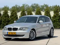 BMW 1-serie 120i High Executive | Automaat | Android Car Play | Leder sportstoelen | Parkeersensoren