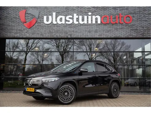 Mercedes-Benz EQA 250 Business Solution AMG 67 kWh , Panoramadak, Trekhaak, Head-up display,