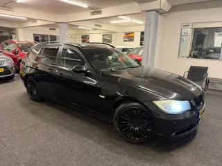 BMW 3 Serie Touring 320i Business Line*M-Pakket*NAP*Xenon*Velgen