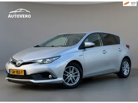 Toyota Auris 1.8 Hybrid Dynamic|Cruise|Navi|Dealer onderhouden