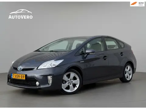Toyota Prius 1.8 Business|HUD|Trekhaak|Cruise|Keyless|Navi|Camera