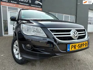 Volkswagen Tiguan 1.4 TSI Track&Field 4Motion 6 bak met elec. panoramadak en navigatie en parkeersen